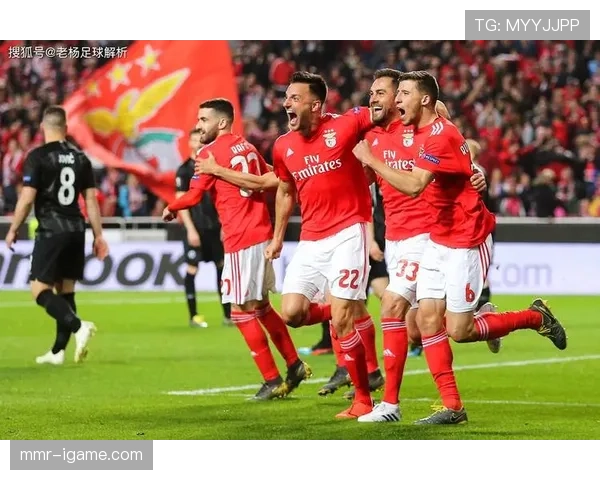 马尔蒂尼风格技术演进持续引领现代足球防守新标杆