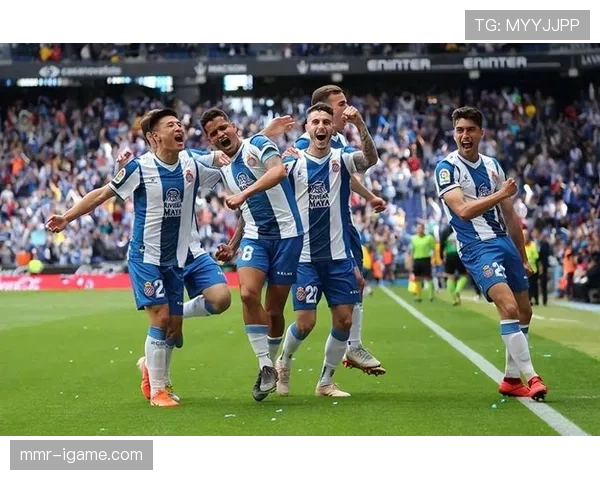 阿拉维斯新赛季剑指西甲：重返顶级联赛的挑战与机遇