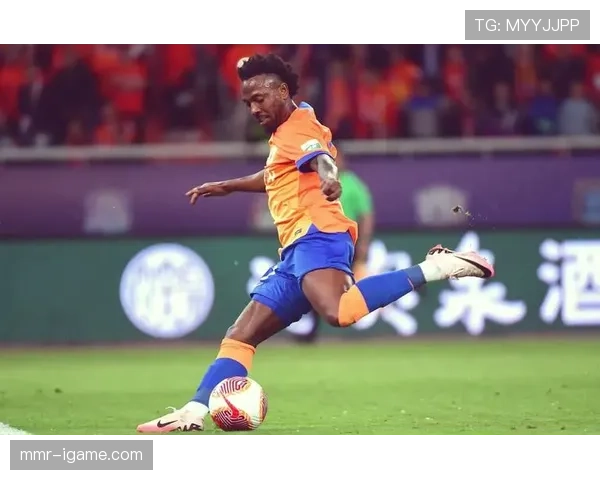 费南多速度优势助力山东泰山近期进攻表现稳健 费南多速度优势助力山东泰山近期进攻表现稳健